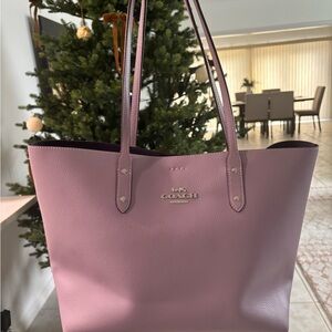 Coach Lilac Leather Tote